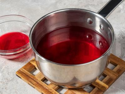 Šalčio uogų gėrimas iš šaldytų spanguolių Žingsnis 6