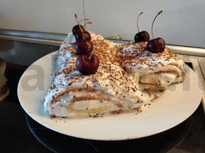 Biskvitinis ritinys su grietinėlės ir maskarponės kremu Žingsnis 7