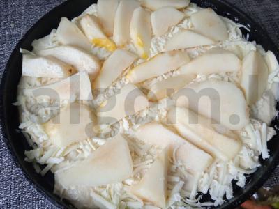 Pica su kriauše ir dorblu sūriu Žingsnis 3