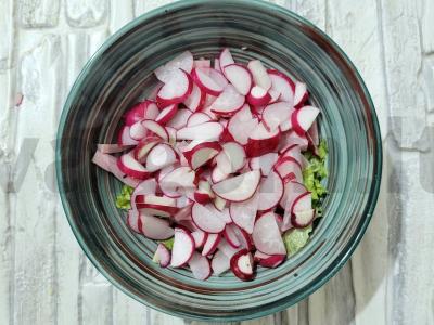 Salotas su daržovėmis, kiaušiniu ir kalakutienos kumpiu Žingsnis 3