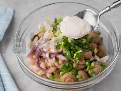 Salotos su balta konservuota pupelėmis ir žirneliais Žingsnis 5