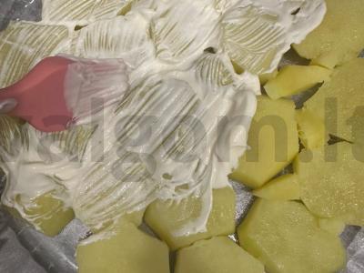 Mėsa prancūziškai su grybais ir prieskoniais Žingsnis 2