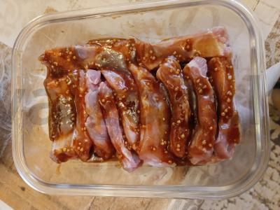 Kepti kiaulienos šonkauliai saldžiarūgščiame marinate Žingsnis 3