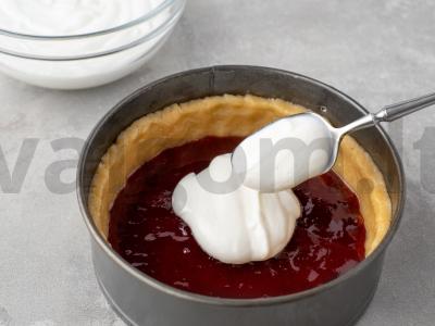 Jogurtinis tortas su vyšniomis Žingsnis 5