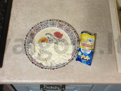 Saldūs ritinėliai su varškės įdaru Žingsnis 4