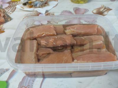 Raudonos žuvies konservai Žingsnis 3