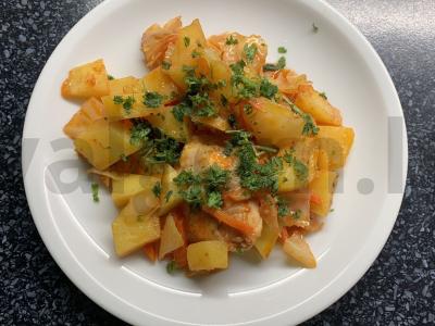 Vištienos šlaunelė su daržovėmis pagrindine nuotrauka