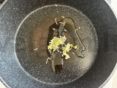 Grietinėlės makaronai su šonine per 15 minučių Žingsnis 1