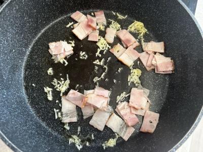 Grietinėlės makaronai su šonine per 15 minučių Žingsnis 2