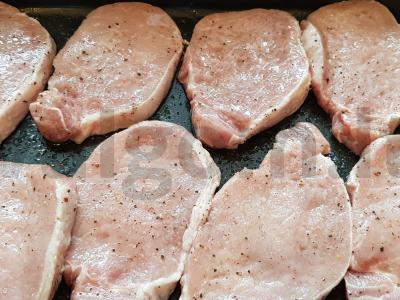 Kiaulienos kepsnys po sūrio kepure Žingsnis 3