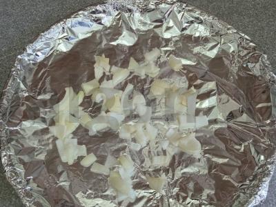 Vištienos krūtinėlės šašlykai ant svogūnų pagalvėlės orkaitėje Žingsnis 5