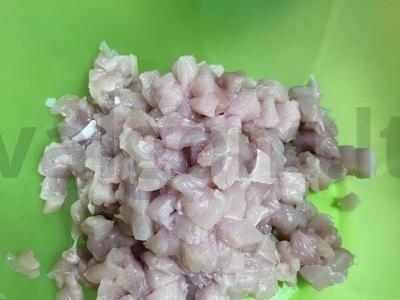 Smulkintos vištienos kotletai per 25 minutes Žingsnis 1