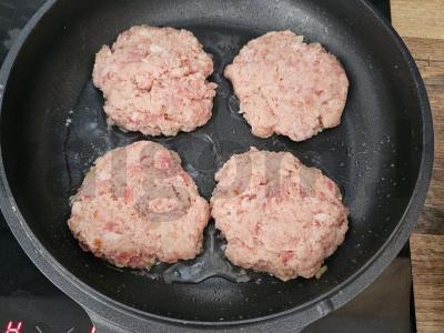 Klasikiniai kotletai su bulvių koše Žingsnis 5