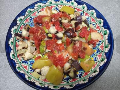 Keptų daržovių salotos su pomidorų padažu Žingsnis 8