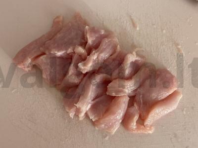 Kalakutiena saldžiarūgščiame padaže Žingsnis 1