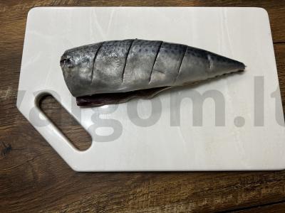 Skumbrė, kepta su citrina ir krapais folijoje Žingsnis 4