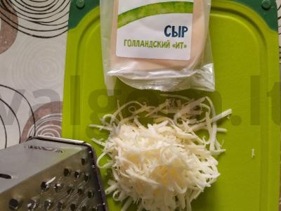 Kailinis triušis, keptas su grietinės padažu po sūriu Žingsnis 6