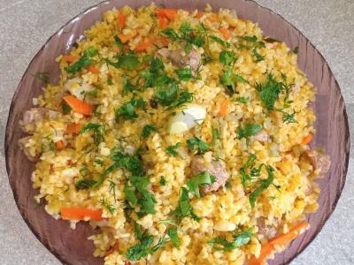 Bulguro plovas su antis krūtinėlė pagrindine nuotrauka