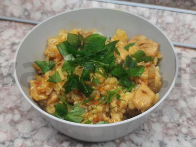 Namų plovas iš kiaulienos su česnaku ir morkomis pagrindine nuotrauka