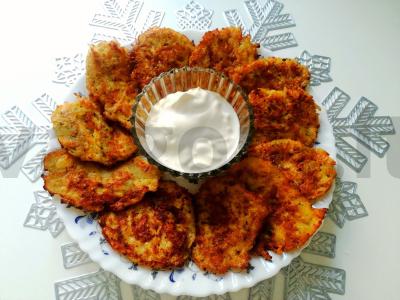 Bulvių blynai su sūriu pagrindine nuotrauka