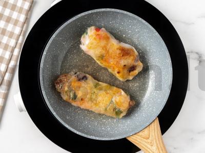 Kepti spring roll'ai su krevetėmis Žingsnis 7