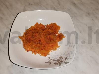 Sluoksniuotas salotas „Skumbrija po kailiu“ Žingsnis 6