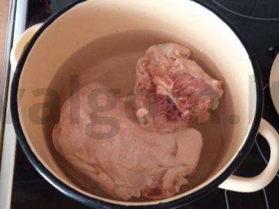 Moliūgų kremas su rūkytais mėsos gaminiais Žingsnis 2