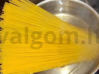 Spagečiai su vištienos filė lečo padaže su cukinija Žingsnis 4