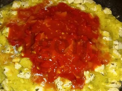 Spagečiai su vištienos filė lečo padaže su cukinija Žingsnis 6