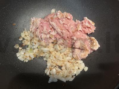 Farfalle su vištienos faršu Žingsnis 1