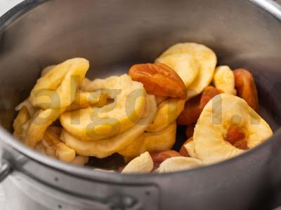 Džiovintų vaisių kompotas puode Žingsnis 3