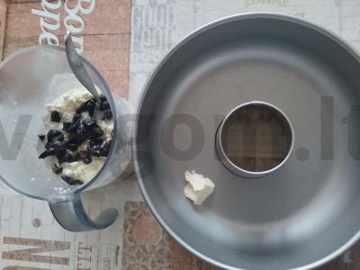 Varškės apkepas su džiovintais slyvomis be cukraus Žingsnis 3