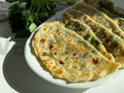 Kutaibai su žolelėmis ir feta sūriu Žingsnis 6