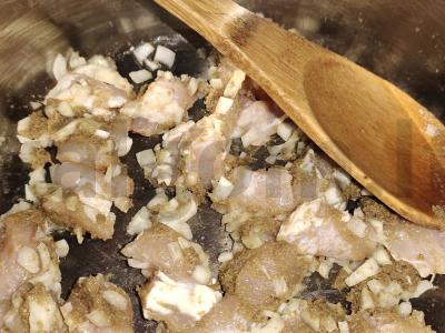 Baltųjų grybų sriuba su žalia karčioji pasta Žingsnis 2