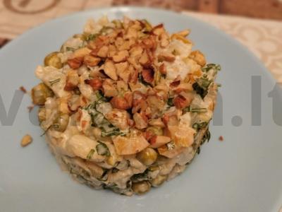 Salotas „Išbandyk“ su žiedine kopūstu pagrindine nuotrauka