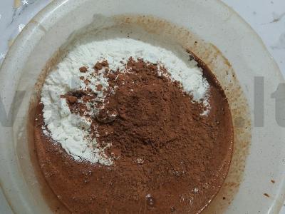 Rudojo šokolado brownies sausainiai Žingsnis 3