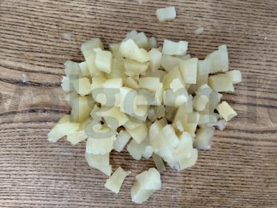 Vinegretas su raudonuoju bulviu ir raugintais kopūstais Žingsnis 4