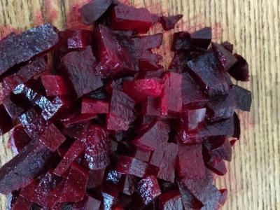 Vinegretas su raudonuoju bulviu ir raugintais kopūstais Žingsnis 5