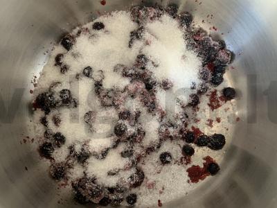 Sluoksniuotos bandelės su mėlynių džemu Žingsnis 1