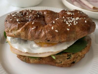 PP varškės bandelės su žolelėmis pagrindine nuotrauka