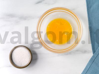 Ledai iš pieno ir kiaušinių Žingsnis 2