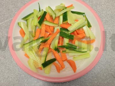 Aštrus funčozas su krevetėmis ir enoki grybais Žingsnis 4