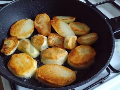 Troškintas menkė su bulvėmis Žingsnis 2