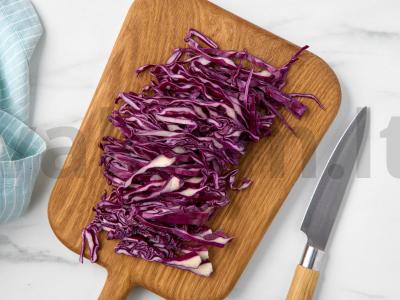 Raudonosios kopūstų salotos su majonezu Žingsnis 1