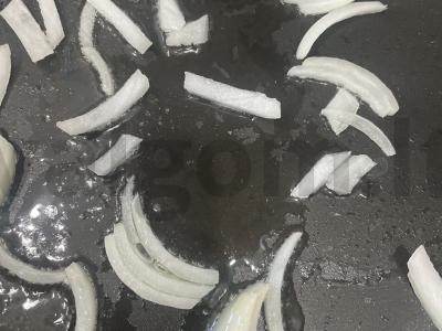 Omletas su paukštienos mėsos ritinėliu Žingsnis 1