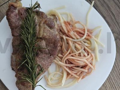 Keptas steikas su rozmarinu ir pomidorų spagečiais Žingsnis 8