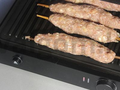 Lula kebabas su prieskoniais ir barbekiu padažu Žingsnis 5