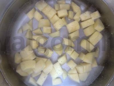 Grybų sriuba su lydytu sūriu Žingsnis 1