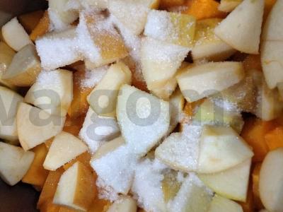 Vegetariška ryžių košė su moliūgu, obuoliais, razinomis Žingsnis 1