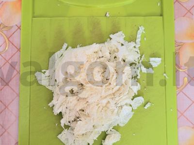 Lengva daržovių salotos „Graikiškai“ Žingsnis 1